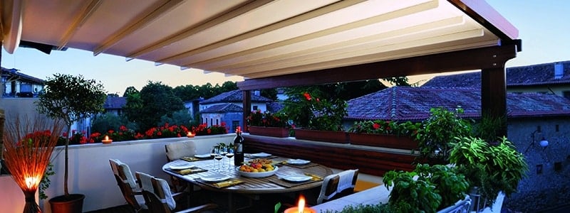 pergola idea for outdoor entertaining