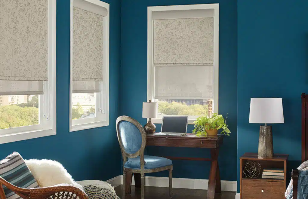 Arboretum Black Out Monarch (37-1370-02) Solar with sheer roller