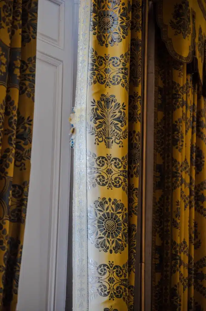 3bm-spring-trends-for-window-treatments-2022-drapes-1jpg