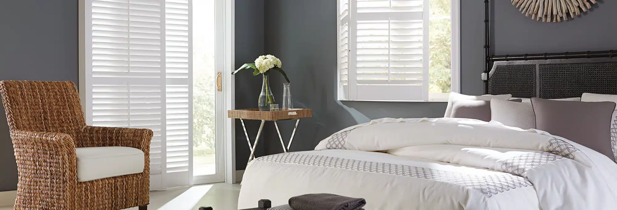 Vinyl Shutters insulate UV Rays Vinyl Shutters insulate UV Rays