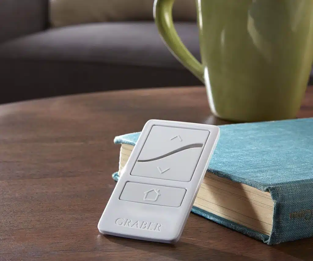 2 GVC3003Y120514KA 1. Remote control blinds make your life easier